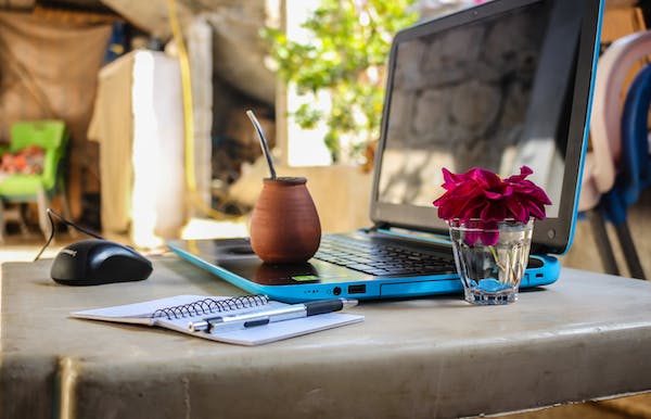 Embracing the Nomadic Lifestyle: How to Transition into a Successful Digital Nomad